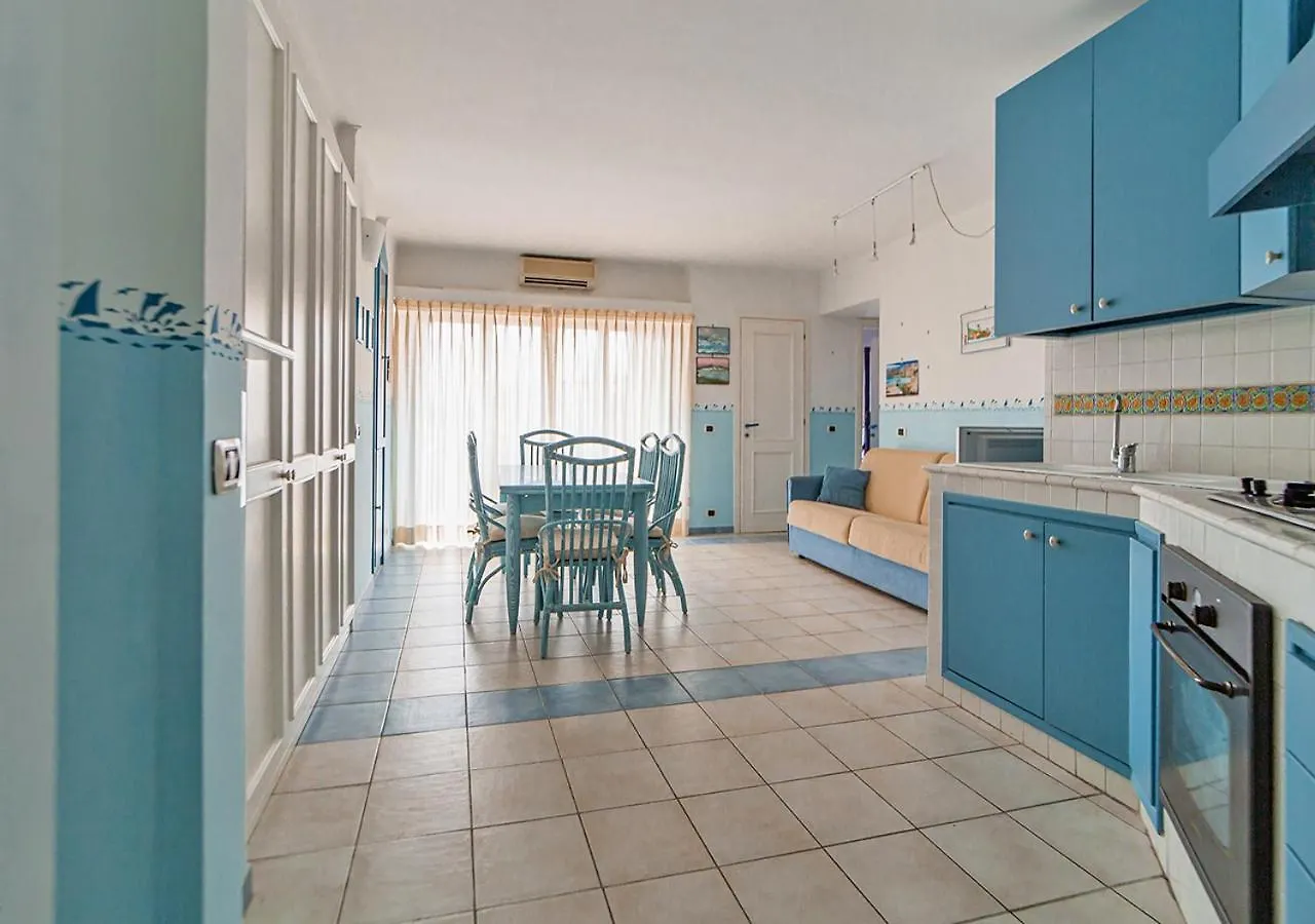 Murphy Holiday Home - Flat House 302 La Maddalena  0*, La Maddalena (Sassari) Itália